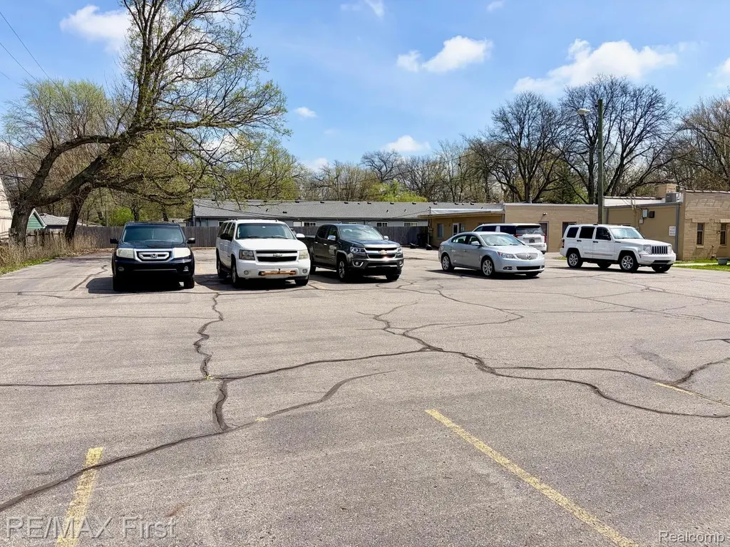 1114 Catalpa Drive Royal Oak City MI 48067