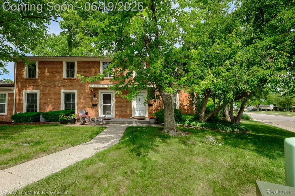 6908 W New Providence Way W Canton Charter Township MI 48187