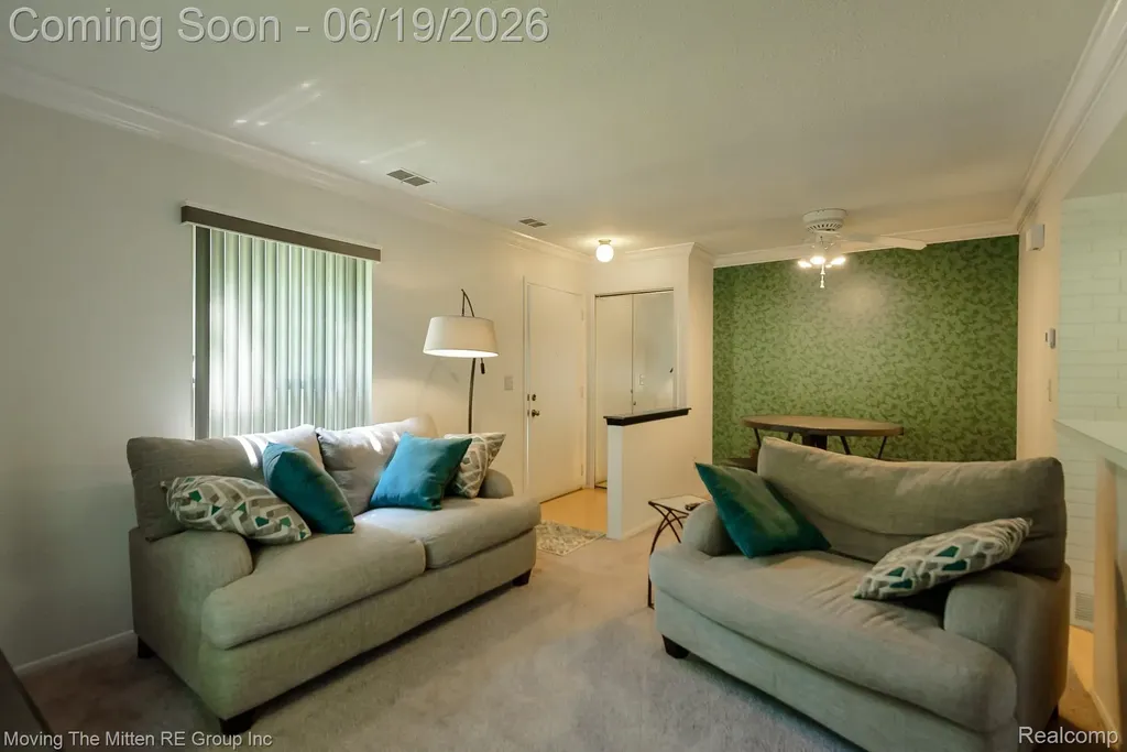 6908 W New Providence Way W Canton Charter Township MI 48187