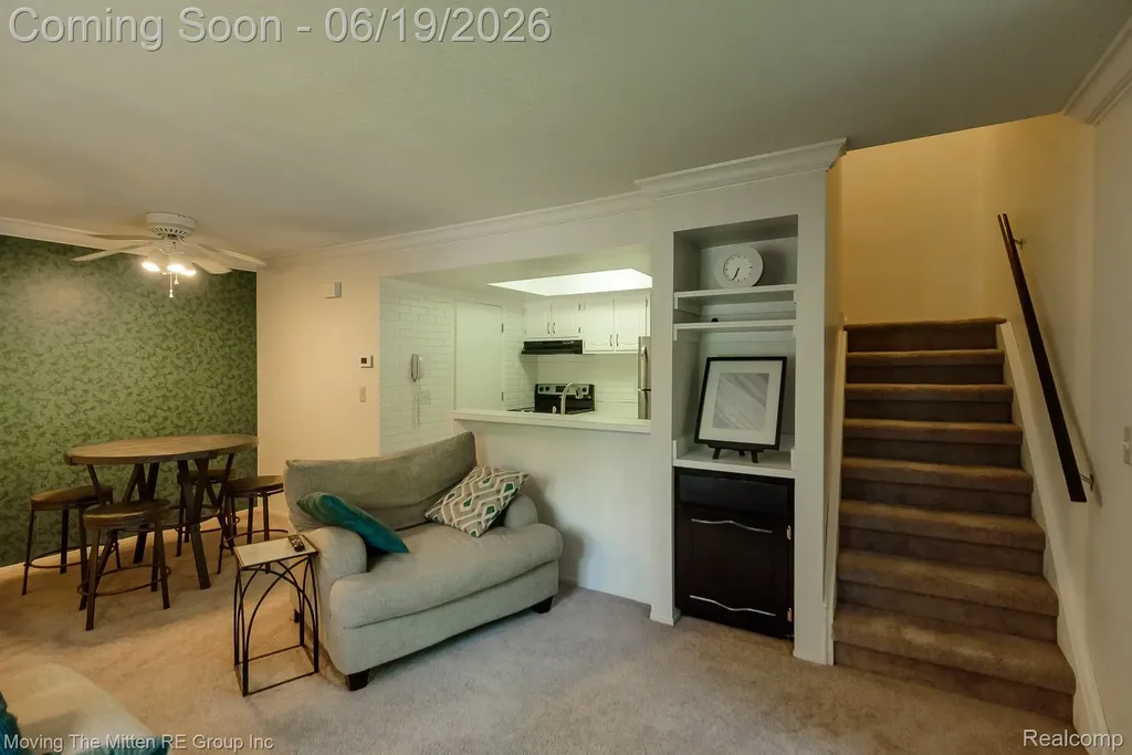 6908 W New Providence Way W Canton Charter Township MI 48187