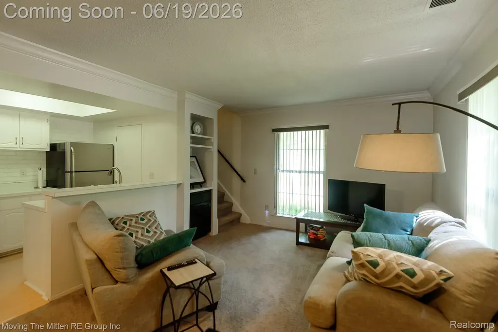 6908 W New Providence Way W Canton Charter Township MI 48187