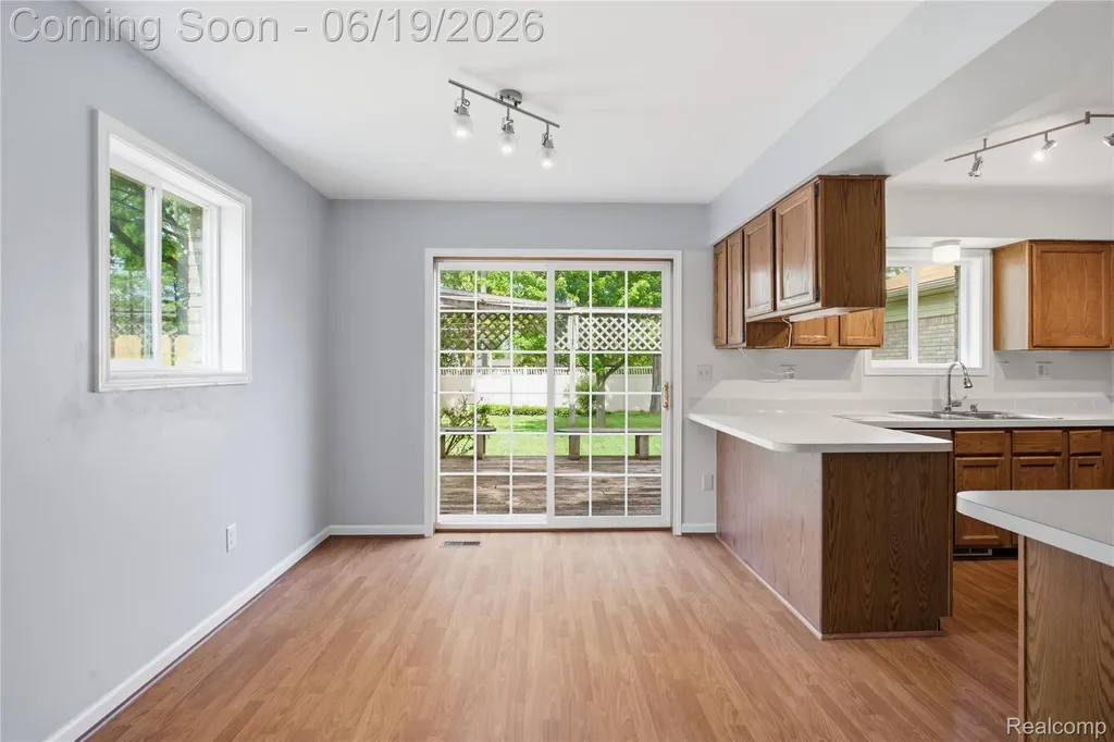 2850 Elmwood Avenue Ann Arbor City MI 48104