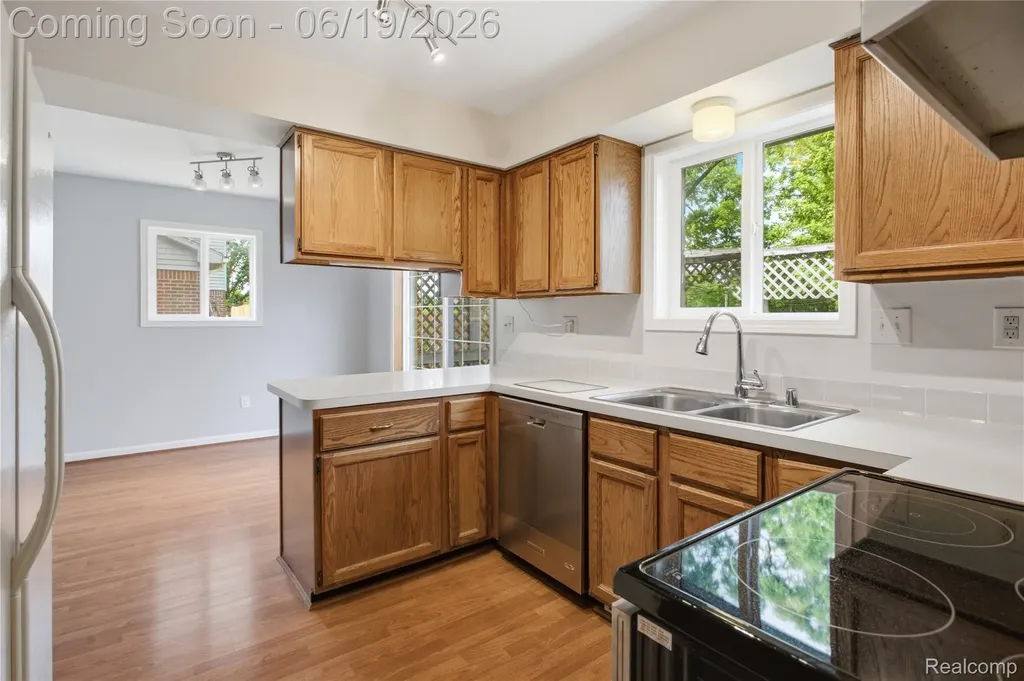 2850 Elmwood Avenue Ann Arbor City MI 48104