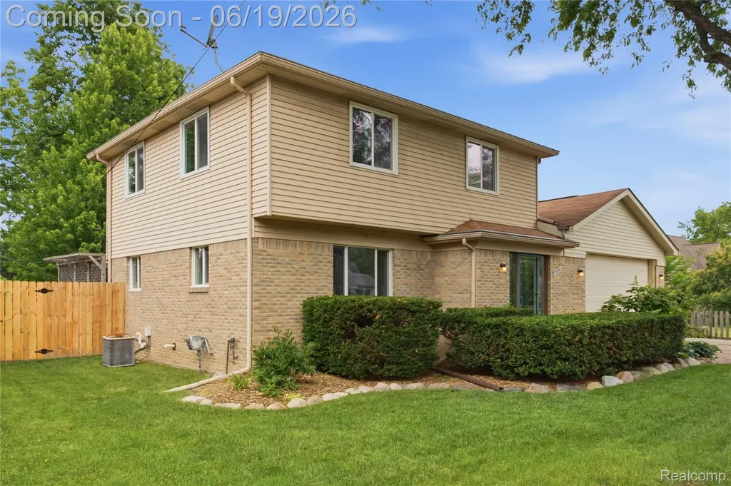 2850 Elmwood Avenue Ann Arbor City MI 48104