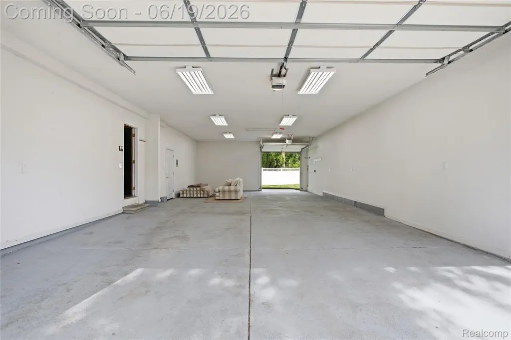 2850 Elmwood Avenue Ann Arbor City MI 48104