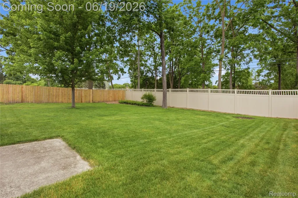 2850 Elmwood Avenue Ann Arbor City MI 48104