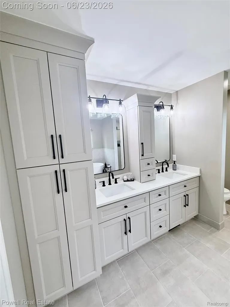 50772 Alden Drive Macomb Township MI 48044