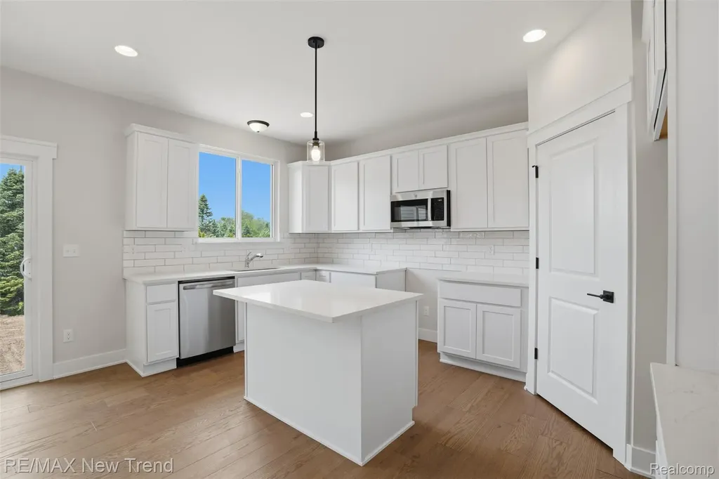 2100 Crested Butte Drive White Lake Charter Township MI 48383