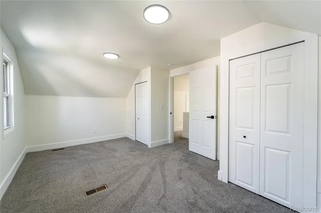 22427 Hanson Court St. Clair Shores City MI 48080
