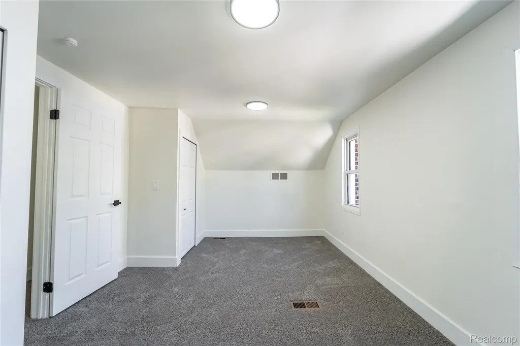 22427 Hanson Court St. Clair Shores City MI 48080