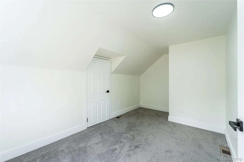 22427 Hanson Court St. Clair Shores City MI 48080