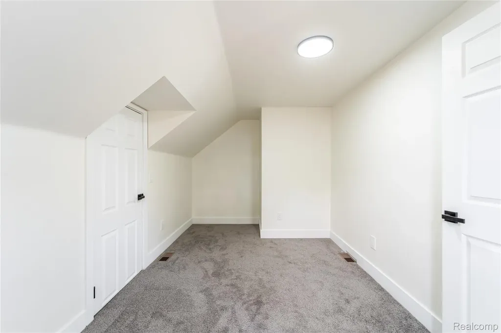 22427 Hanson Court St. Clair Shores City MI 48080