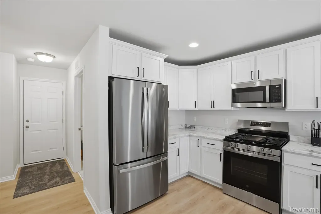 33806 Au Sable Drive Chesterfield Township MI 48047