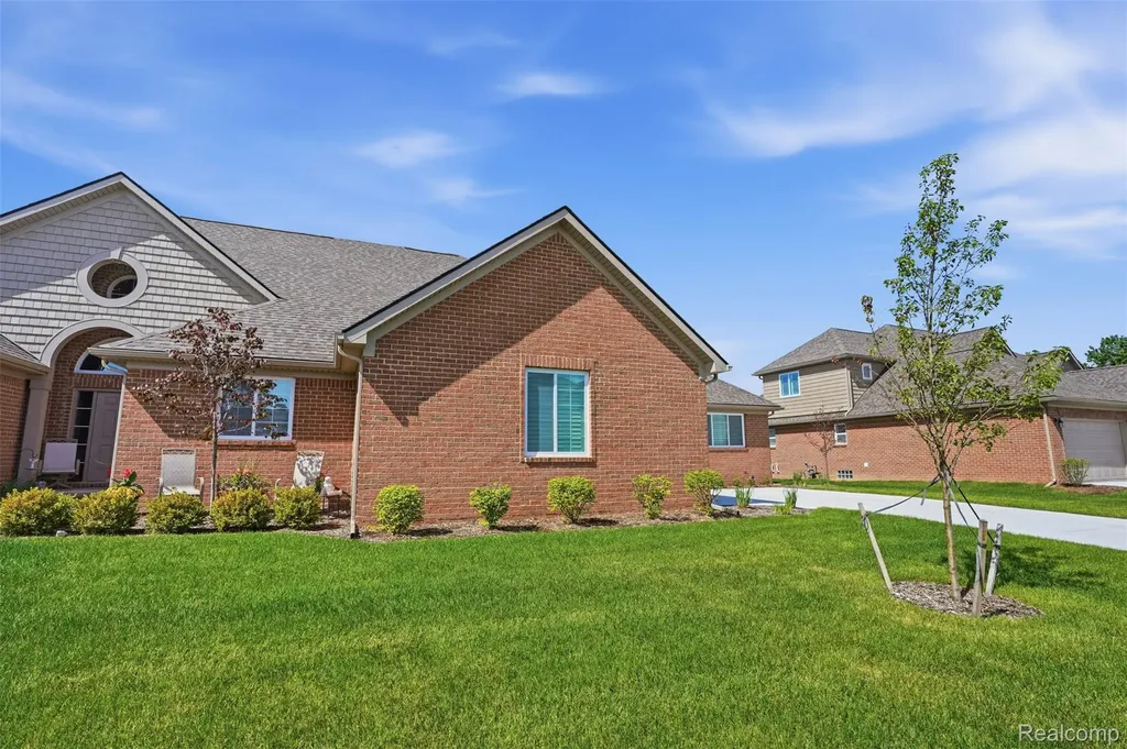 33806 Au Sable Drive Chesterfield Township MI 48047