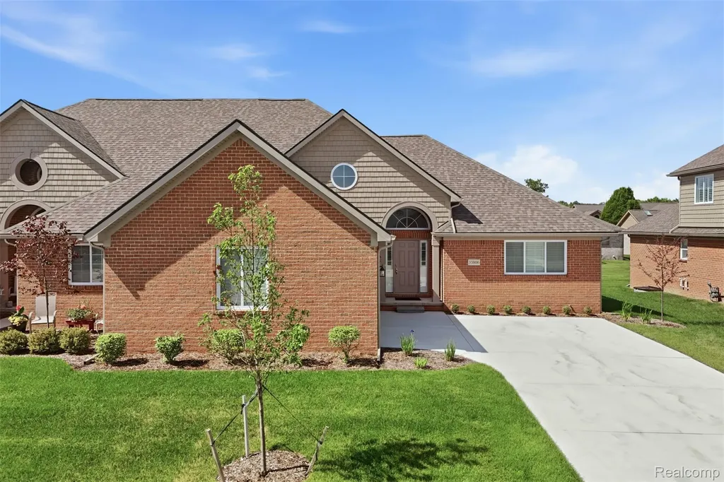 33806 Au Sable Drive Chesterfield Township MI 48047
