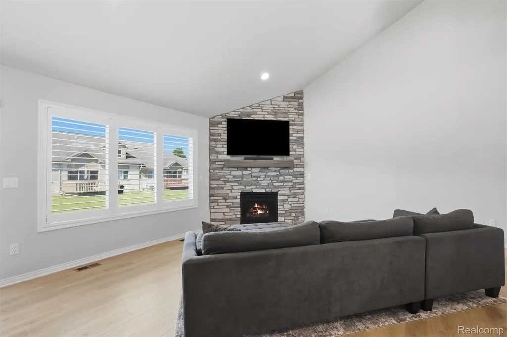33806 Au Sable Drive Chesterfield Township MI 48047