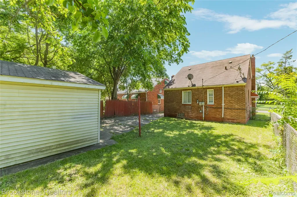 20214 Greeley Street Detroit City MI 48203