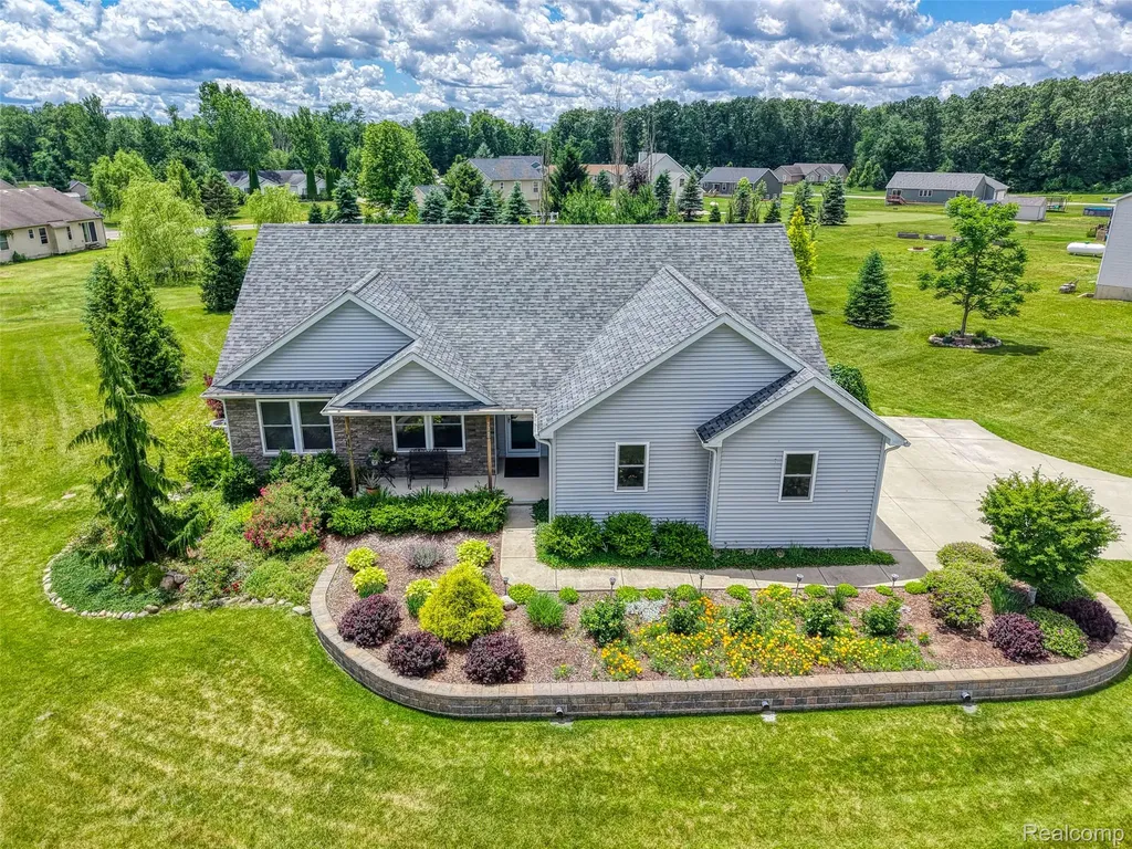 7701 Hidden Circle Drive Conway Township MI 48418
