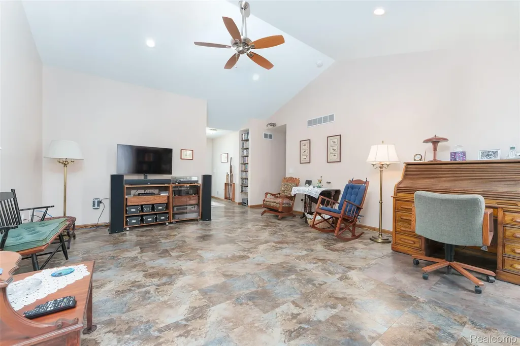 7701 Hidden Circle Drive Conway Township MI 48418