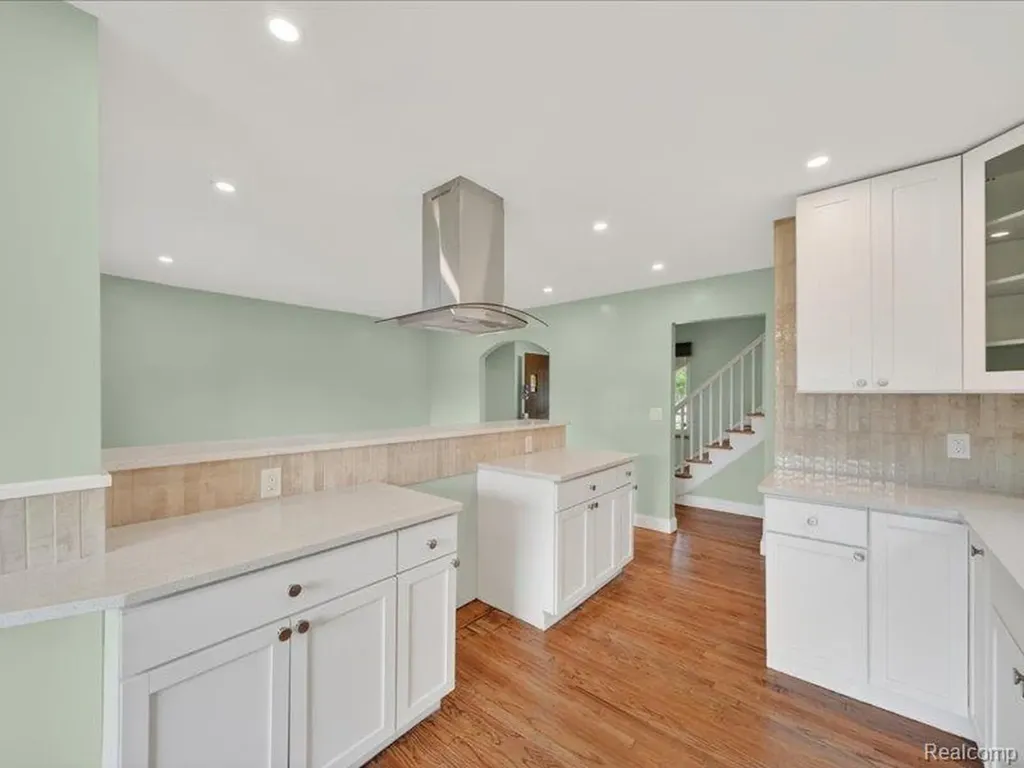 14044 Woodmont Avenue Detroit City MI 48227