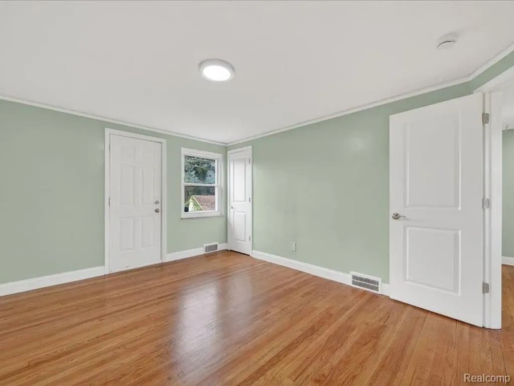 14044 Woodmont Avenue Detroit City MI 48227
