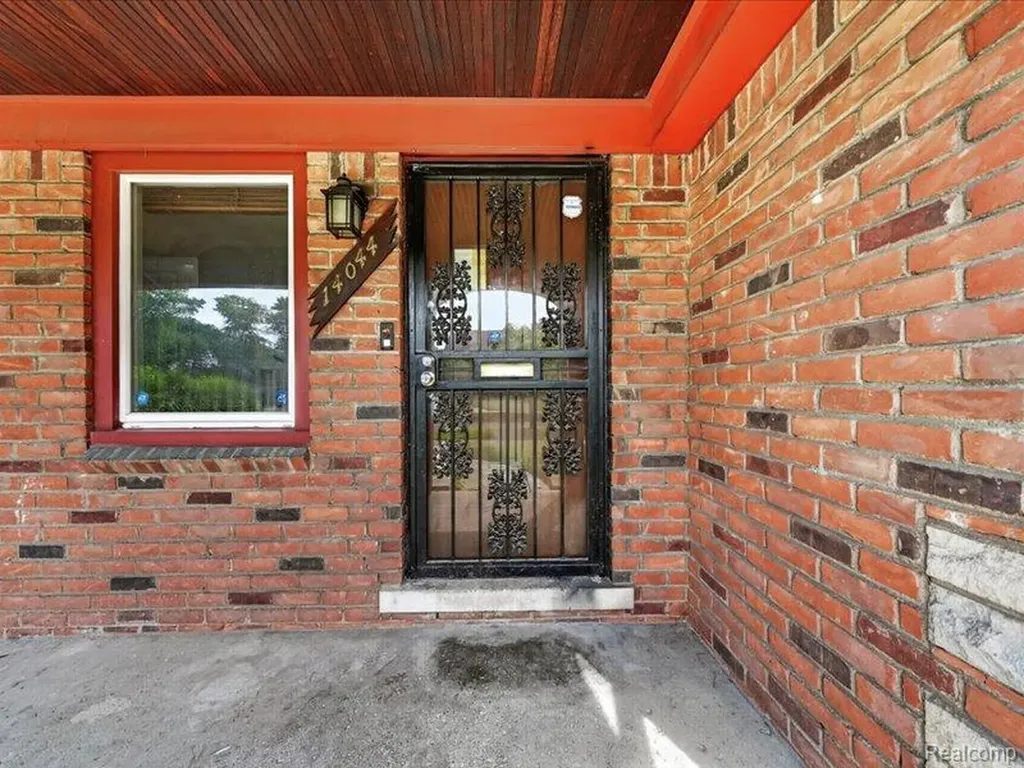 14044 Woodmont Avenue Detroit City MI 48227