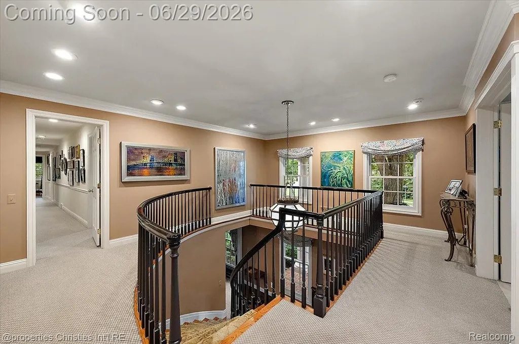 950 E Glengarry Circle Bloomfield Hills City MI 48301