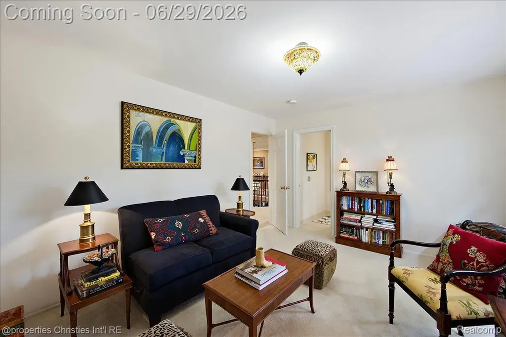 950 E Glengarry Circle Bloomfield Hills City MI 48301