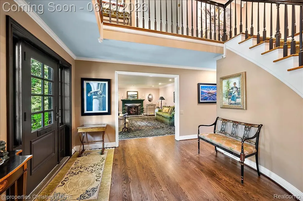 950 E Glengarry Circle Bloomfield Hills City MI 48301