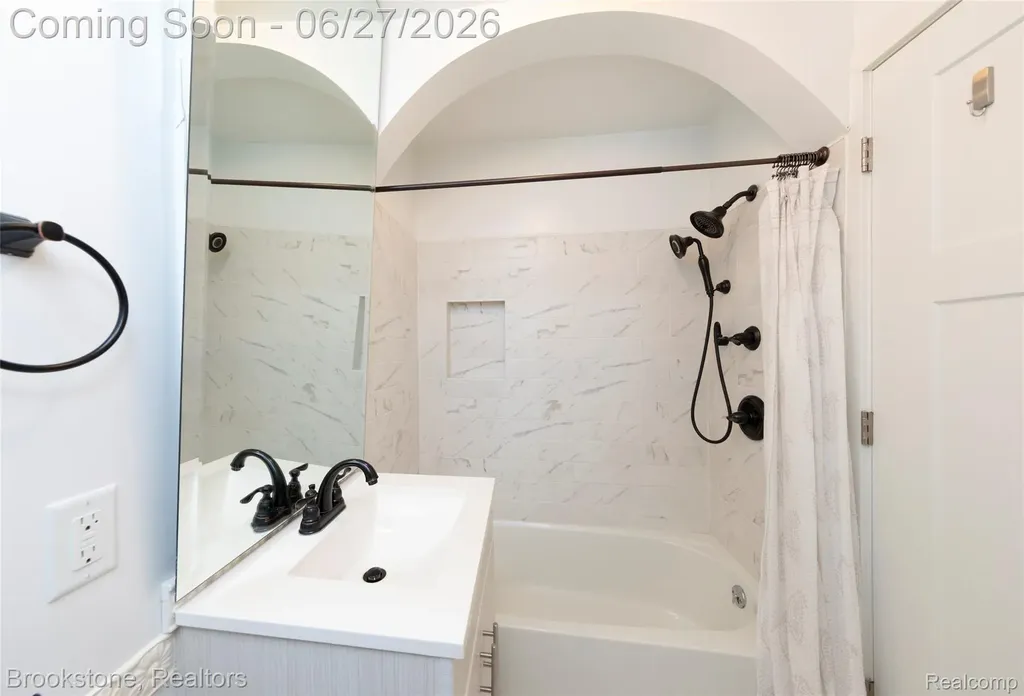12162 Griffin Road Riley Township MI 48041