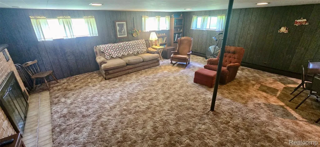 11141 Spencer Road Brighton Township MI 48114
