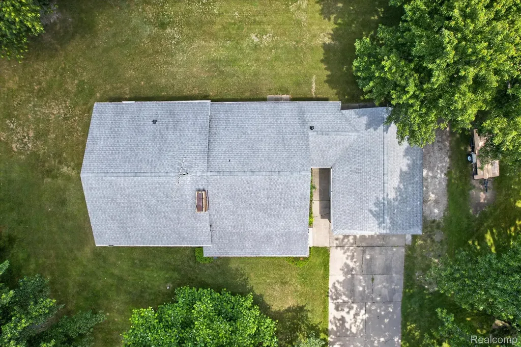 11141 Spencer Road Brighton Township MI 48114