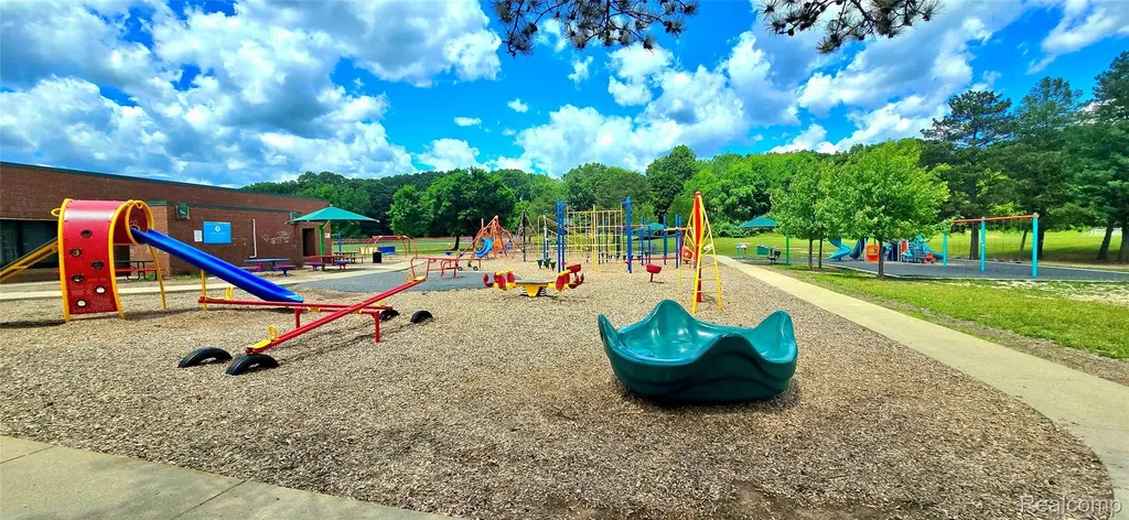 11141 Spencer Road Brighton Township MI 48114