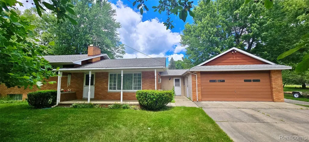 11141 Spencer Road Brighton Township MI 48114