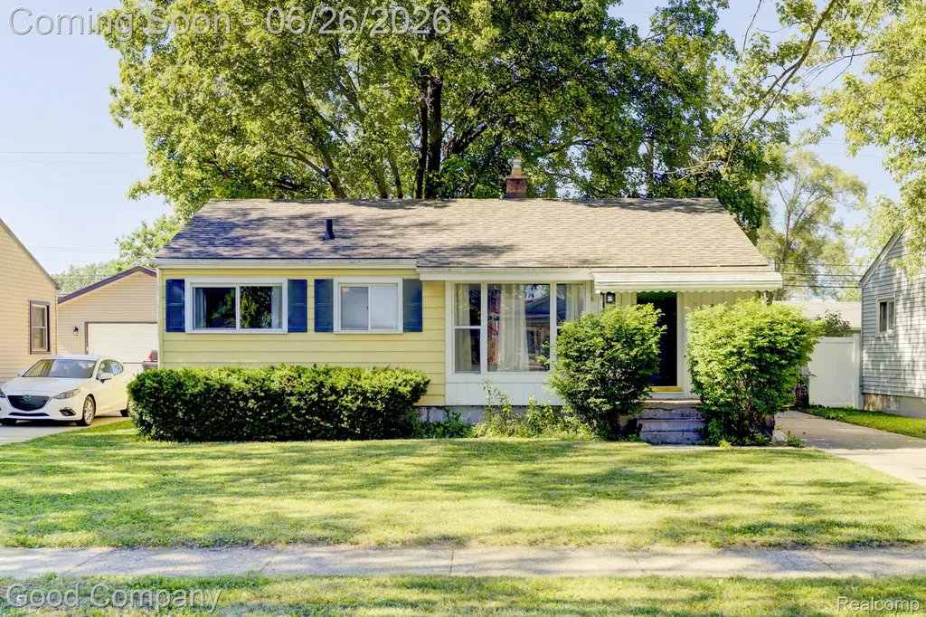 32032 Parkwood Street Westland City MI 48186