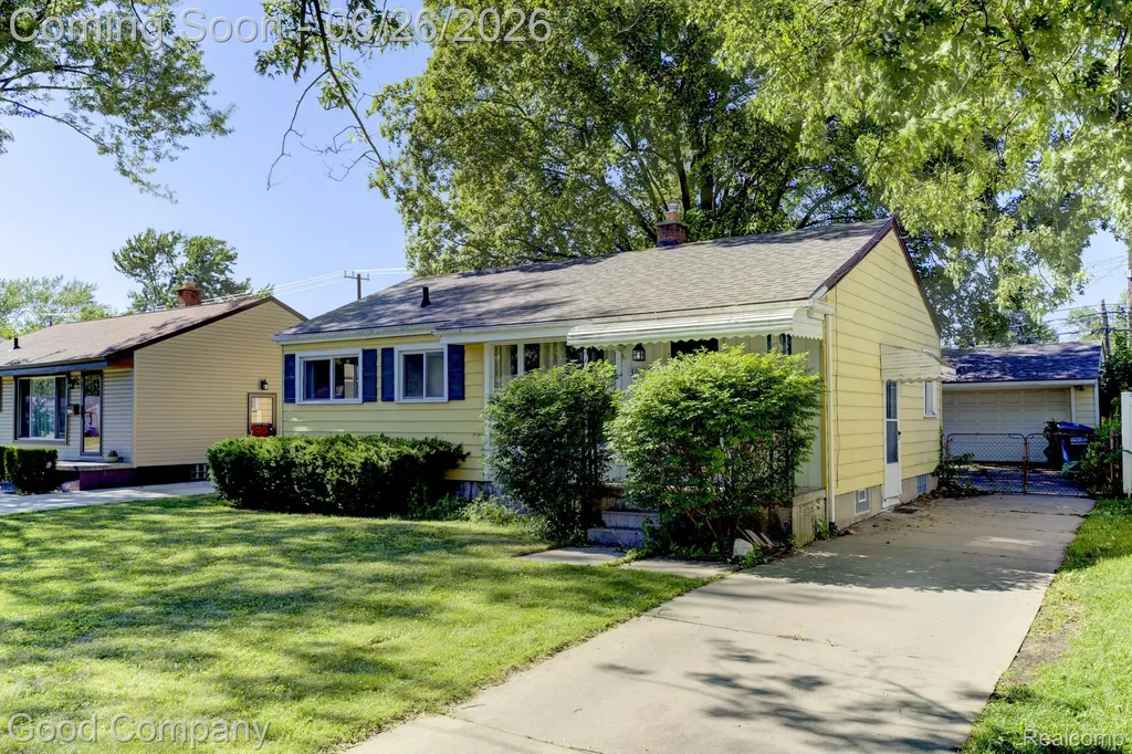 32032 Parkwood Street Westland City MI 48186