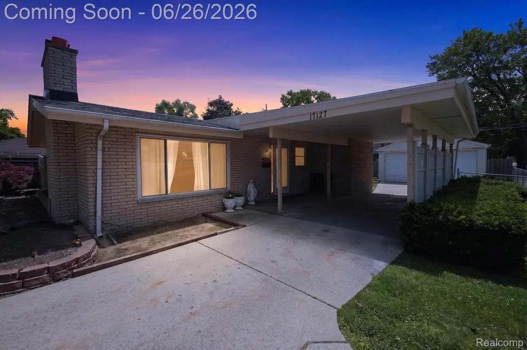 17127 Hamilton Avenue Allen Park City MI 48101