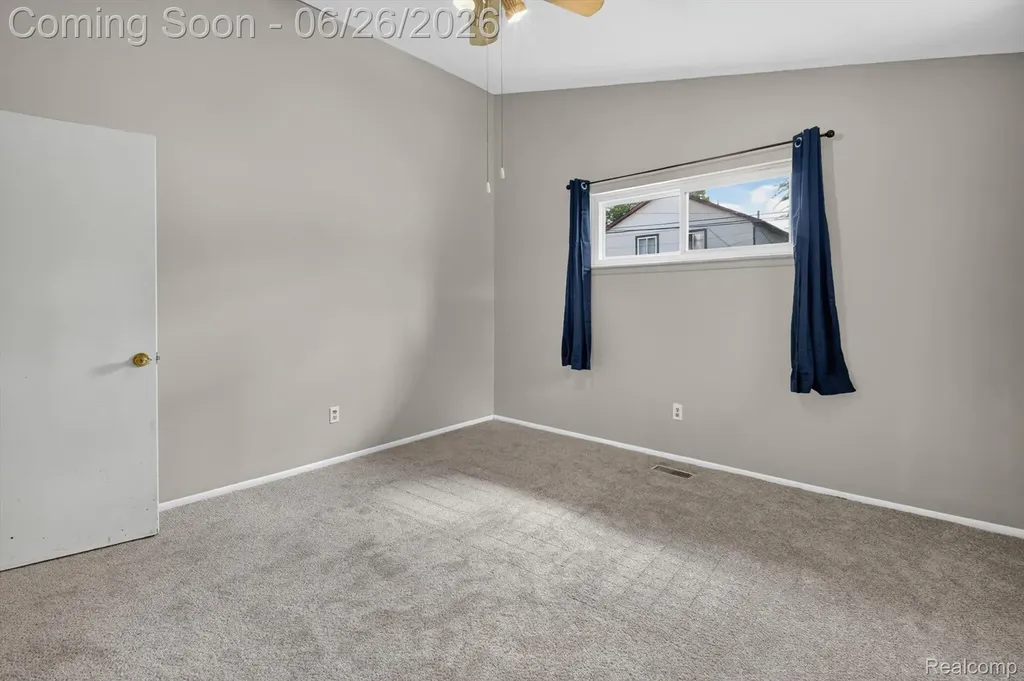17127 Hamilton Avenue Allen Park City MI 48101