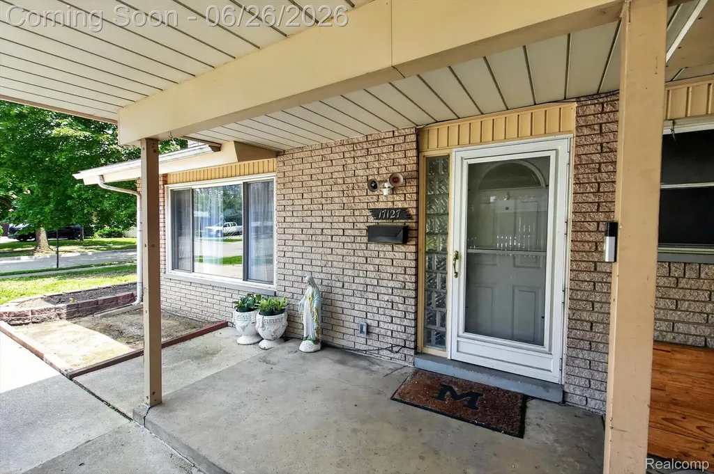 17127 Hamilton Avenue Allen Park City MI 48101