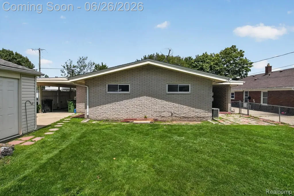 17127 Hamilton Avenue Allen Park City MI 48101