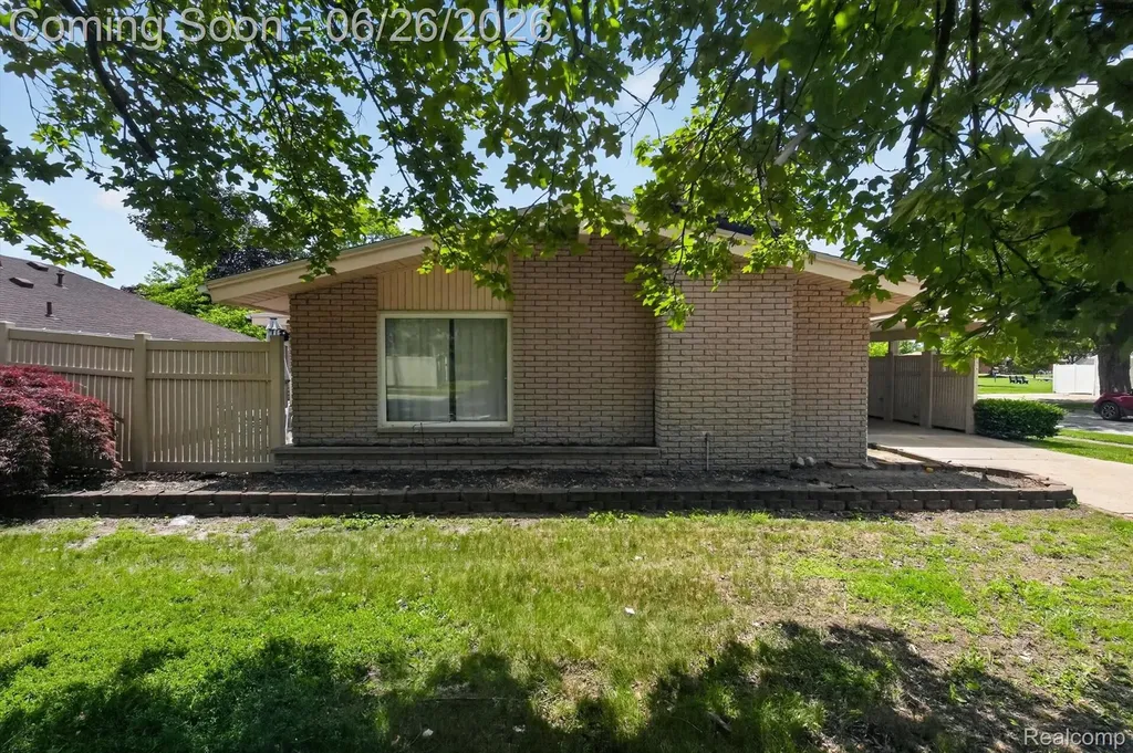 17127 Hamilton Avenue Allen Park City MI 48101