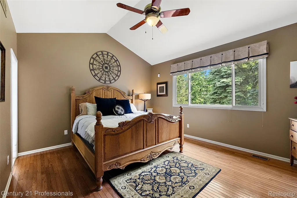 8117 Remington Court Independence Charter Township MI 48348
