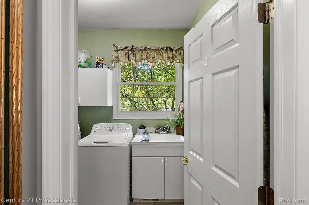 8117 Remington Court Independence Charter Township MI 48348
