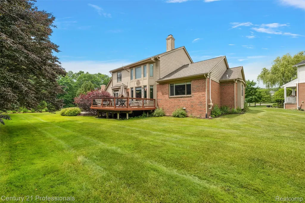 8117 Remington Court Independence Charter Township MI 48348