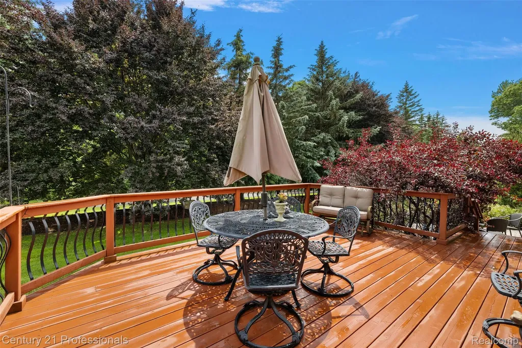 8117 Remington Court Independence Charter Township MI 48348