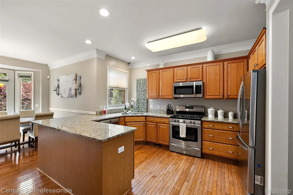 8117 Remington Court Independence Charter Township MI 48348