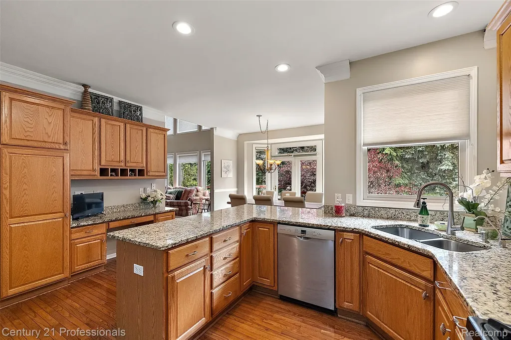 8117 Remington Court Independence Charter Township MI 48348