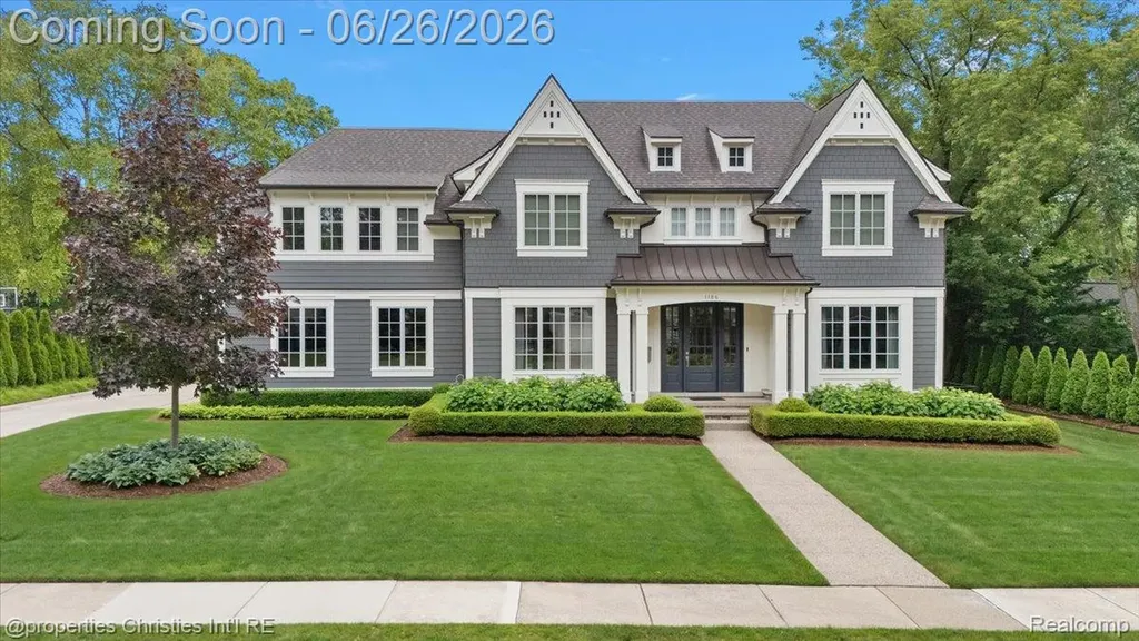 1186 Westwood Drive Birmingham City MI 48009