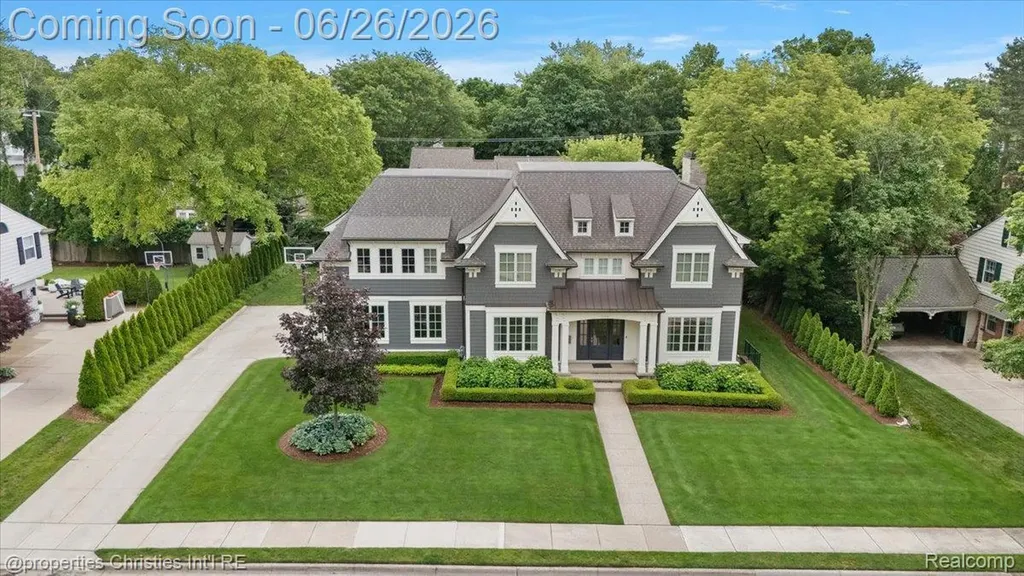 1186 Westwood Drive Birmingham City MI 48009