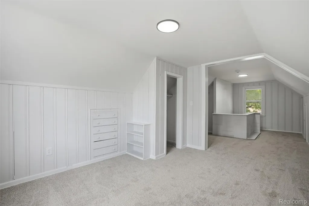 31714 Cherry Hill Road Garden City City MI 48135